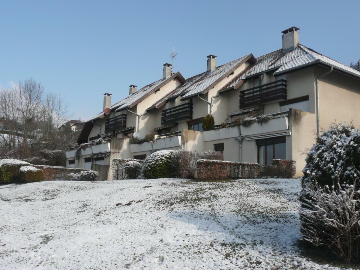 Soleil Bleu 2 Etoiles Apartment Talloires Bagian luar foto